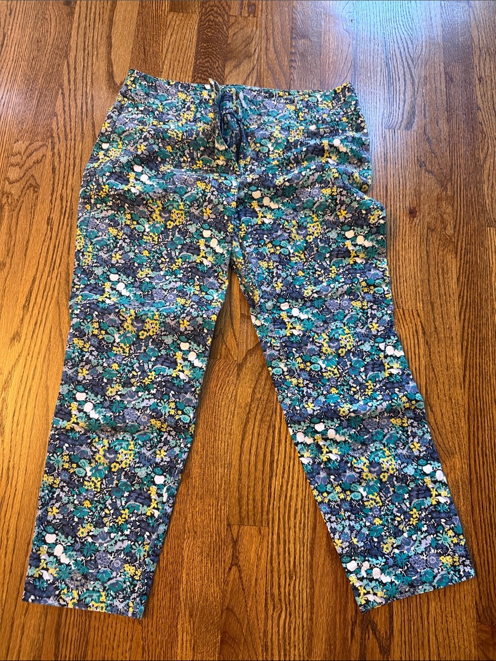 LOFT Lady’s Floral Print Cotton Blend  Cropped Pants - Teal, Navy & Yellow